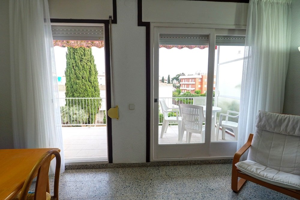 Фото Calm Apartment