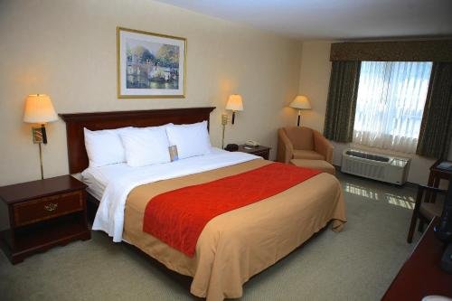 Фото Holiday Inn Express Plymouth, an Ihg Hotel