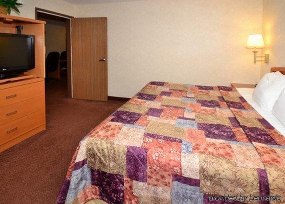 Фото Sleep Inn & Suites Lake of the Ozarks