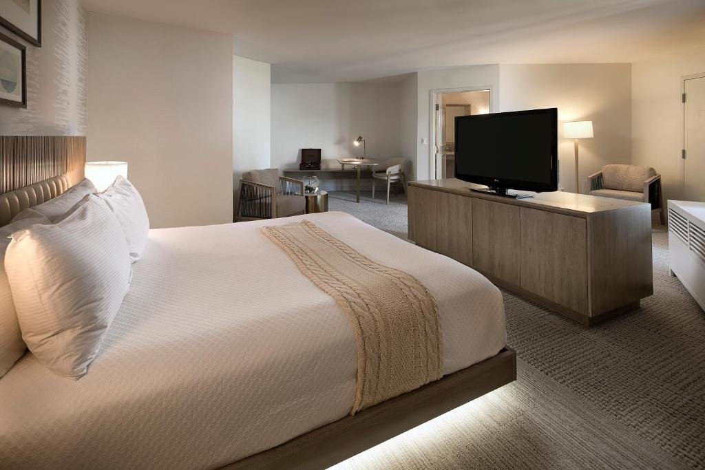 Фото Belamar Hotel Manhattan Beach, Tapestry Collection by Hilton