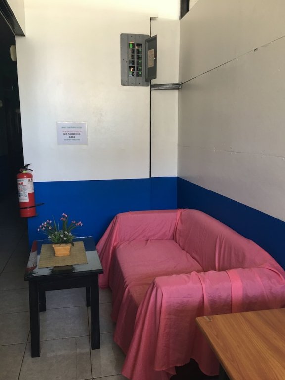 Фото Mimi's Travelers Suites