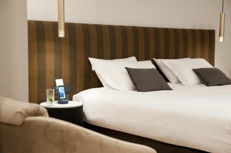 Фото Athenaeum Smart