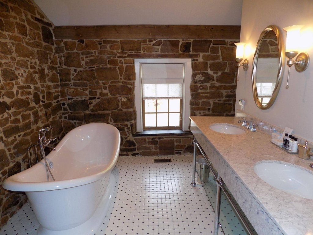 Фото The Barracks Inn