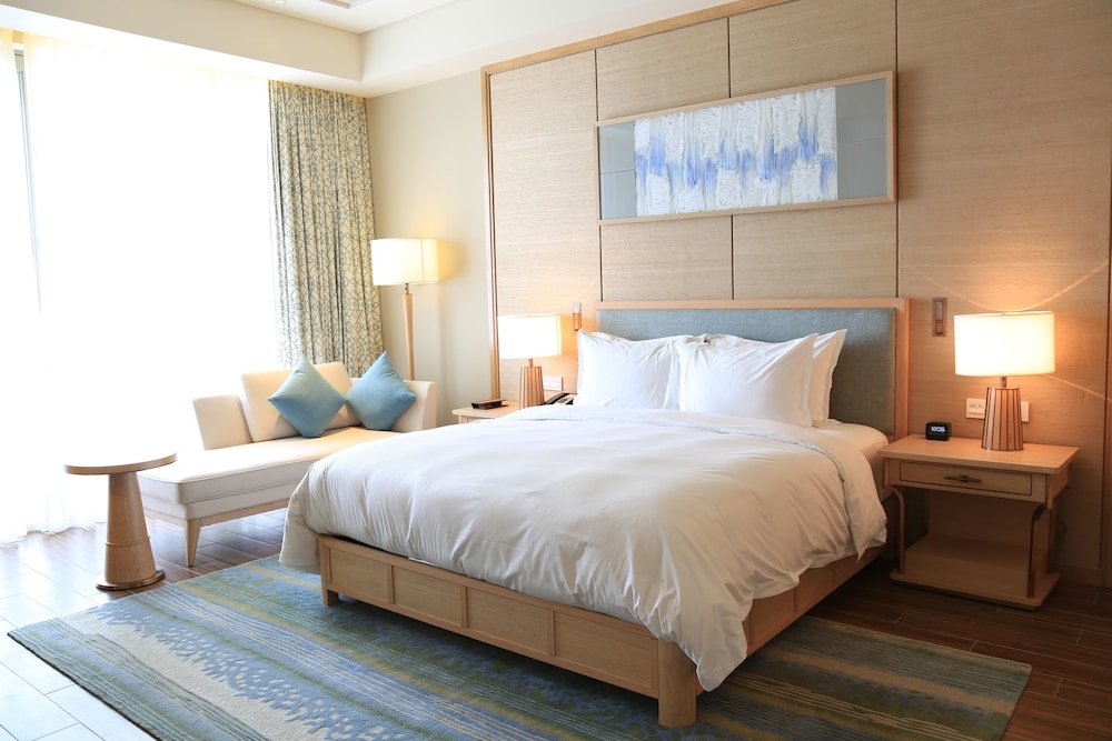 Фото Hilton Yuxi Fuxian Lake