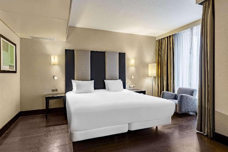 Фото Nh Amsterdam Leidseplein