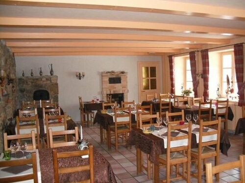 Гостиница Auberge De La Motte в Понтарлье