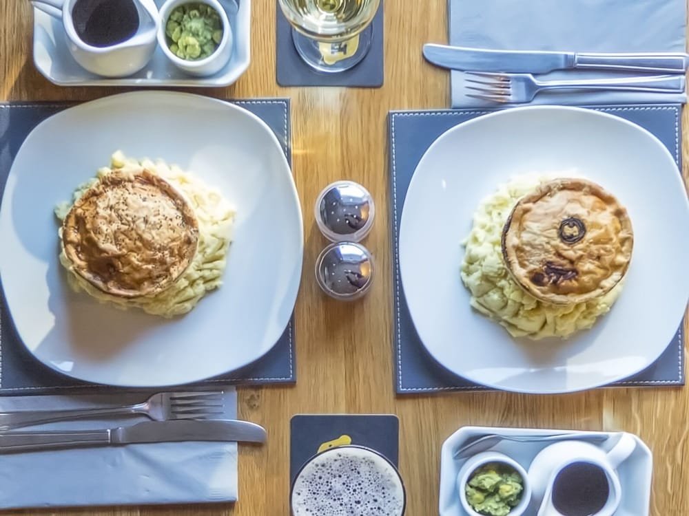 Фото The Lord Nelson Pub and Accommodation