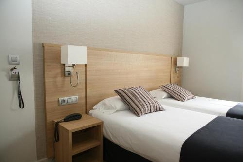 Фото Отель Terminus Puigcerdà