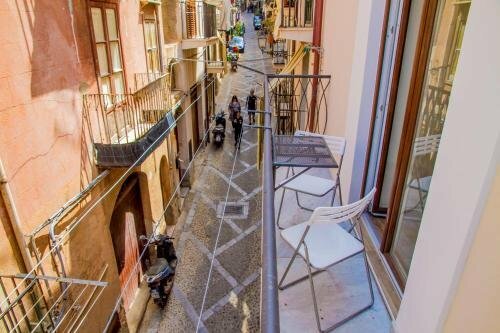 Гостиница Alla Corte Accommodations в Чефалу
