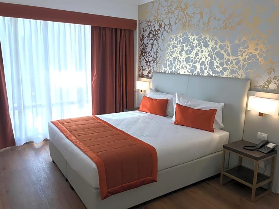 Фото Hotel Shangri-La Roma