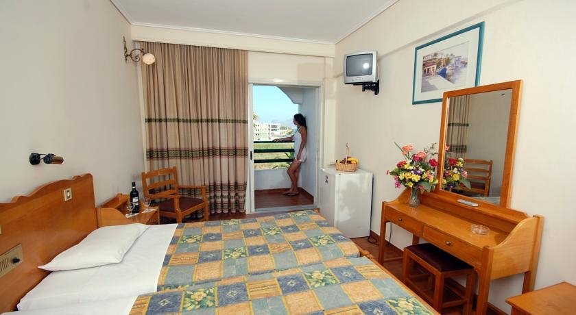 Фото Cosmopolitan Hotel