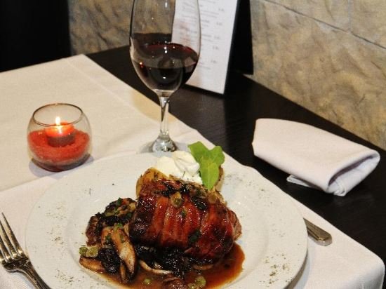 Фото Hotel Plaza Central Canning