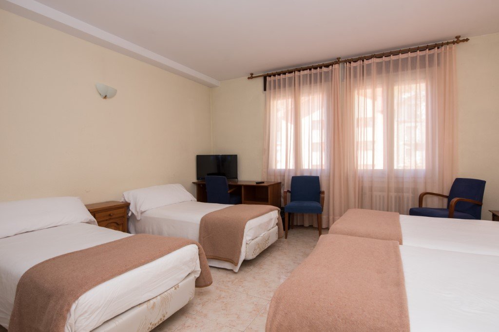 Фото Evenia Oros