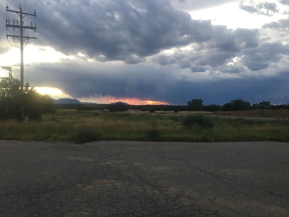 Фото Spanish Peaks Inn