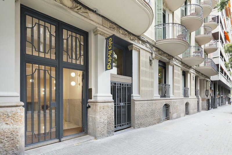 Хостел Ola Living Hostal Diagonal в Барселоне