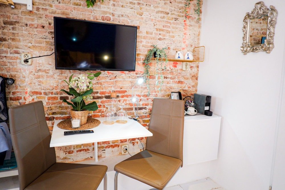 Фото Edson Guesthouse