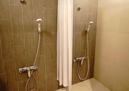 Фото Hot Cross Point Santa Monica