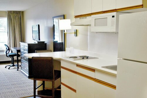 Гостиница Extended Stay America Suites Cleveland Airport North Olmsted