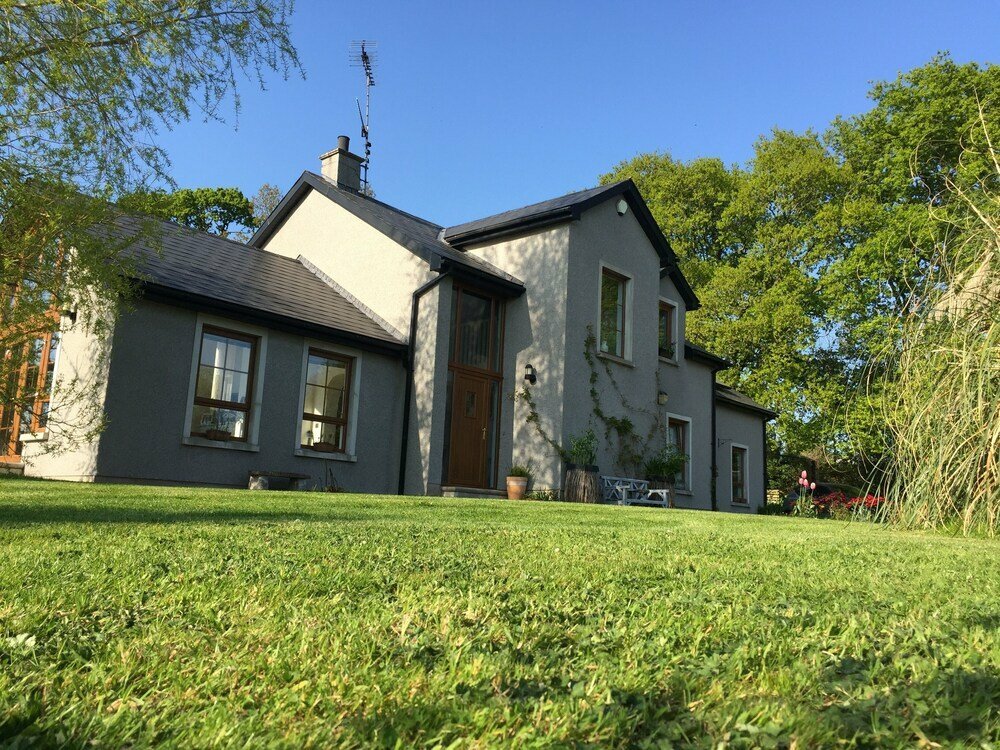 Hotel The Vandees, County Antrim, photo