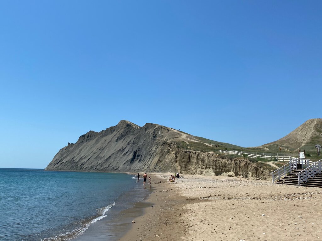 Beach Tikhaya bukhta, Republic of Crimea, photo