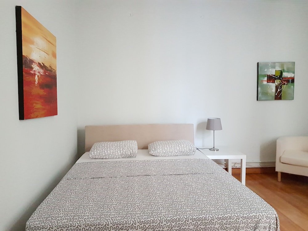 Фото Erra - Red - Athens Center, 140m², 4 Bd, 2 Bath