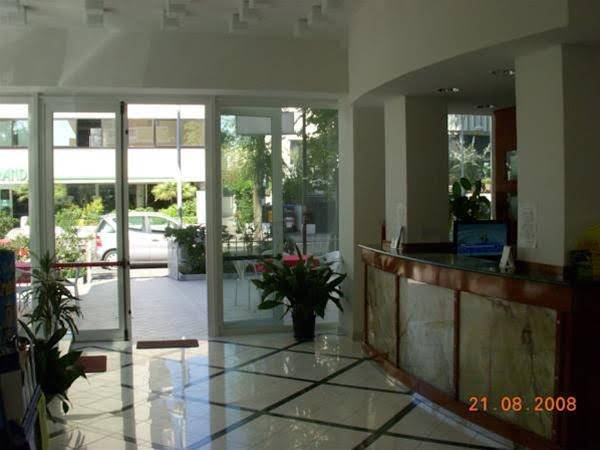 Фото Hotel Villa Linda