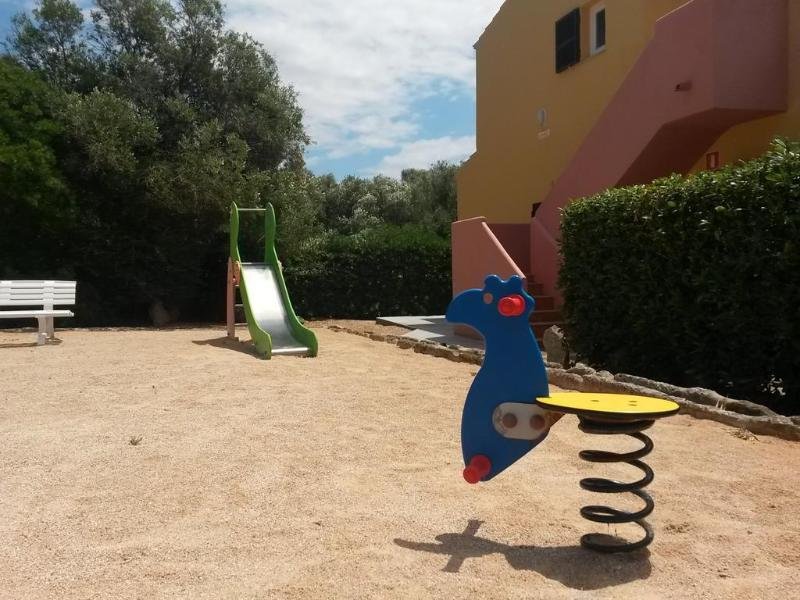 Фото Apartamentos Ses Anneres