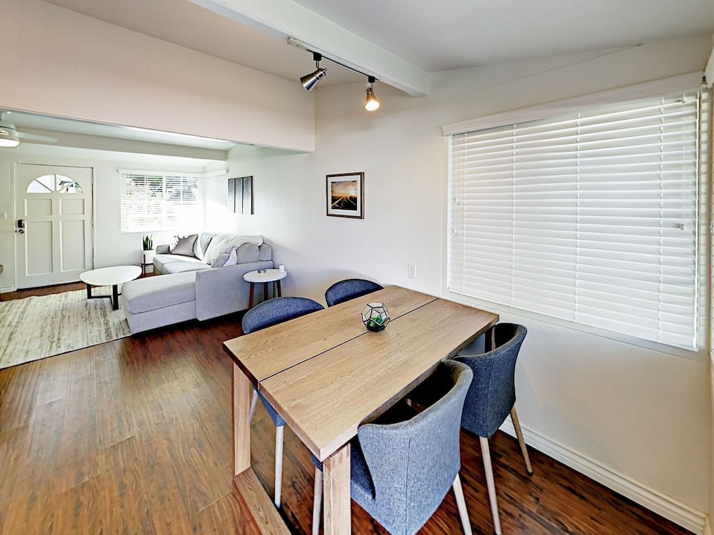 Фото Gillespie Unit B - 3 Br Duplex