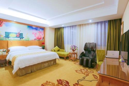 Фото Vienna 3 Best Hotel Chaozhou Ancient City Branch