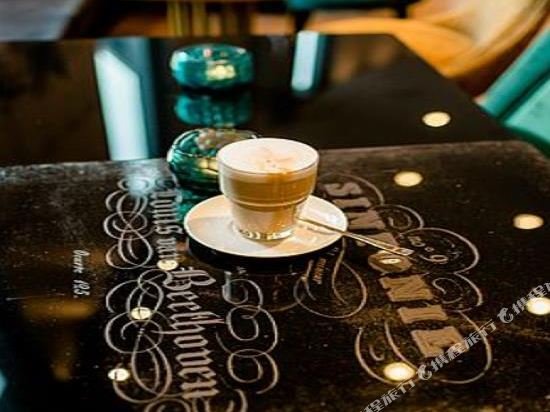 Фото Motel One Bonn - Beethoven