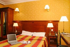 Hôtel De La Paix (Paris, 15e Arrondissement, Rue Duranton, 43), hotel