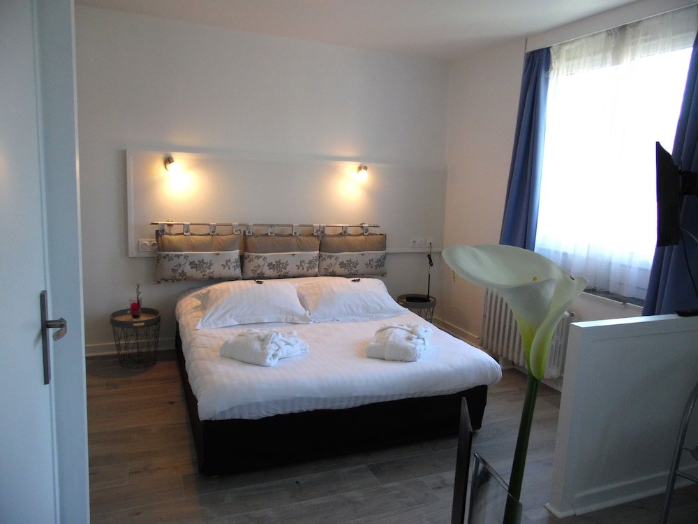 Фото Hôtel Chante-Grelet