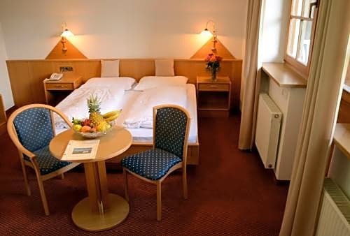 Фото Hotel Lengsteinerhof