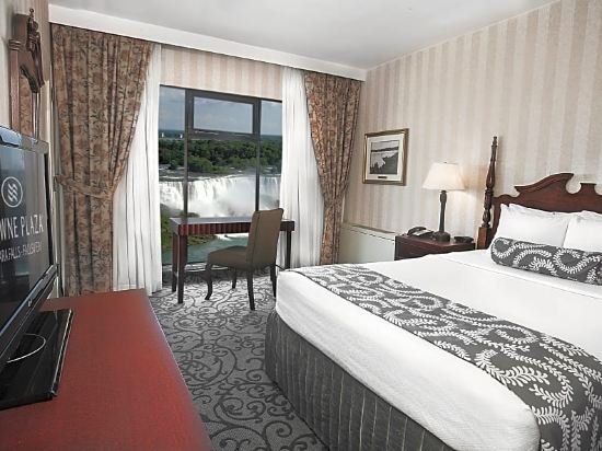 Фото Crowne Plaza Niagara Falls Fallsview