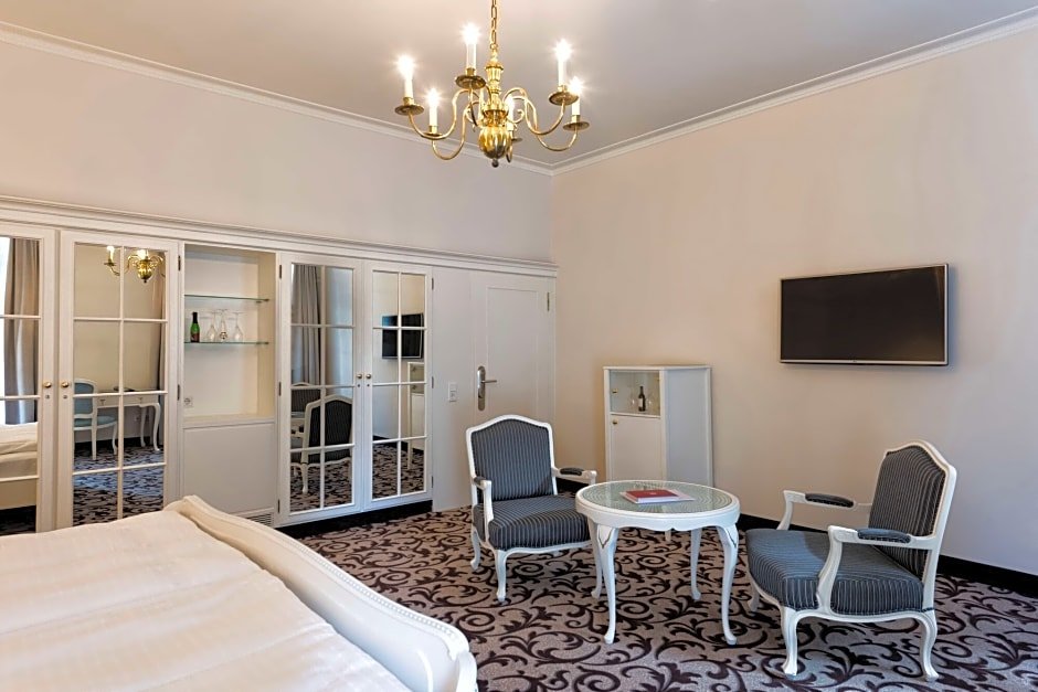 Фото Radisson Blu Badischer Hof Hotel, Baden-Baden