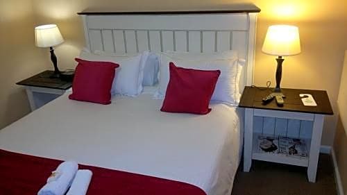 Фото Sunnyridge Lodge