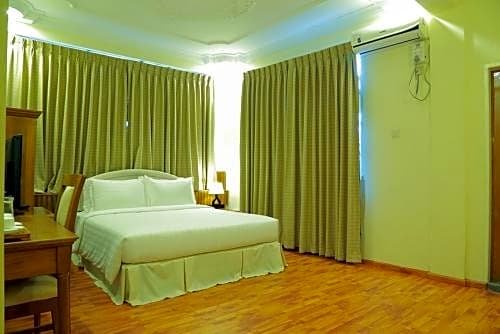 Фото отеля 5