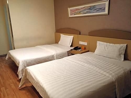 Фото 7 Days Premium Wuhan Jiyu Bridge Subway Station Branch