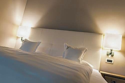 Фото Hotel Tiefenbrunn