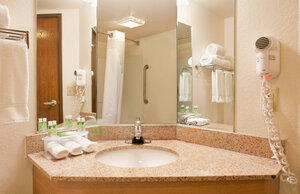 Holiday Inn Express Hotel & Suites Branson 76 Central, an Ihg Hotel