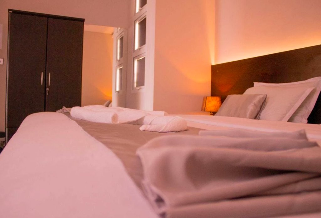 Фото Violet Inn Hotel