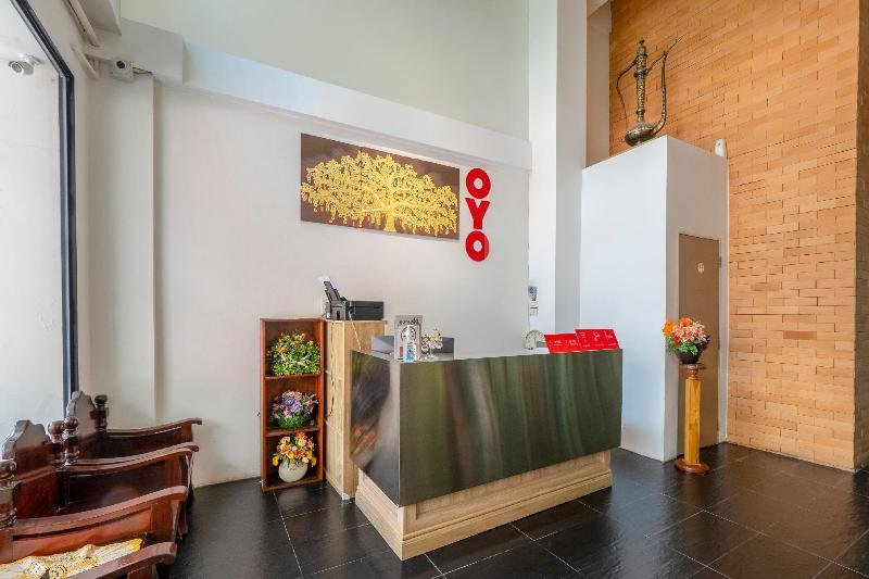 Фото Oyo 982 Charurat Suite