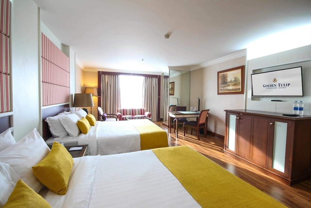 Фото Golden Tulip Sovereign Hotel