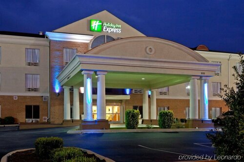 Гостиница Holiday Inn Express Athens