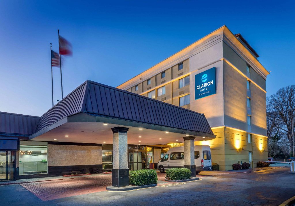 Фото Holiday Inn Express Atlanta Airport - North