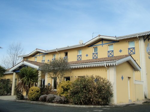 Фото Kyriad Bordeaux Sud - Villenave d'Ornon