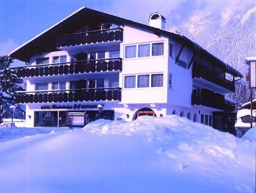 Фото Hotel Rheinischer Hof