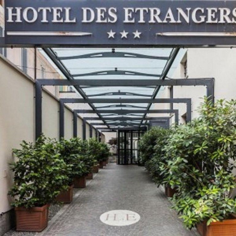 Фото Hotel Des Etrangers