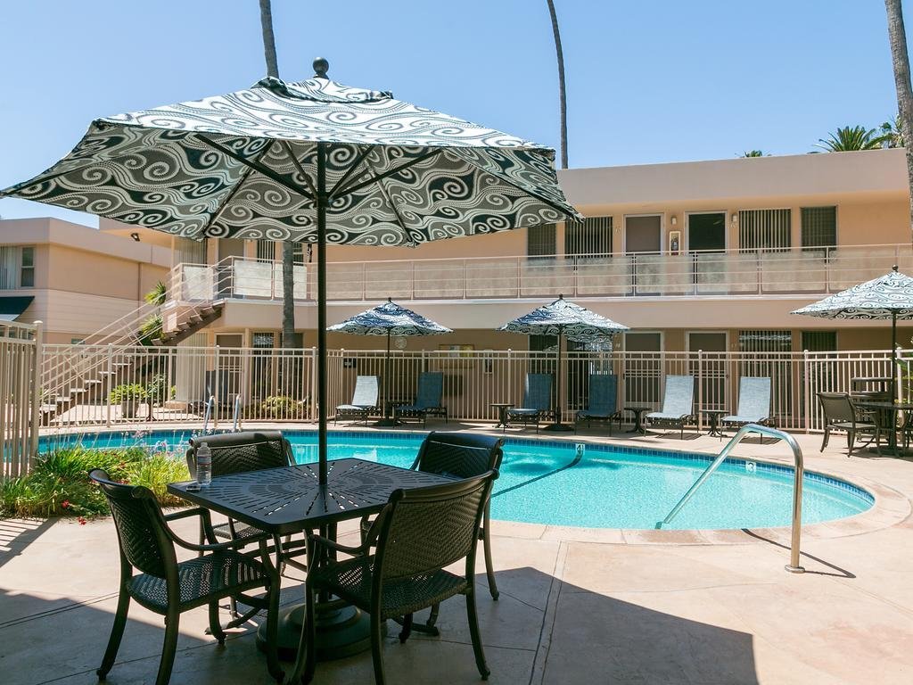 Фото La Jolla Riviera Inn