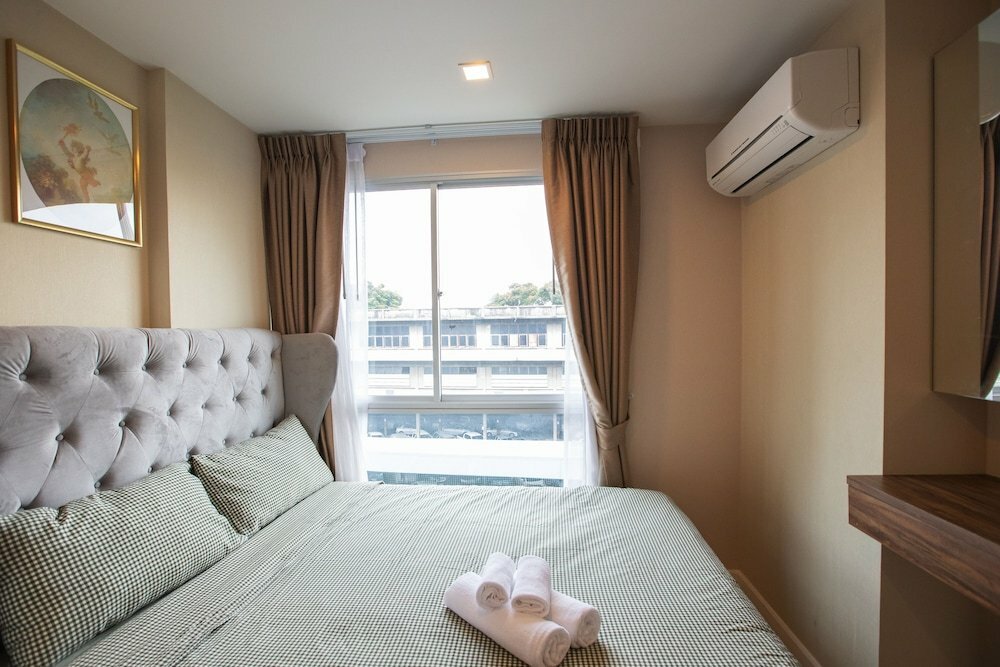 Short-term housing rental Near Bk University Quiet Condo in Rama4, Bangkok, photo